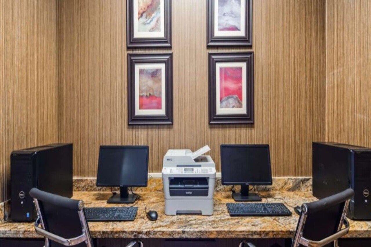 Best Western Plus Hobby Airport Inn And Suites Houston Esterno foto