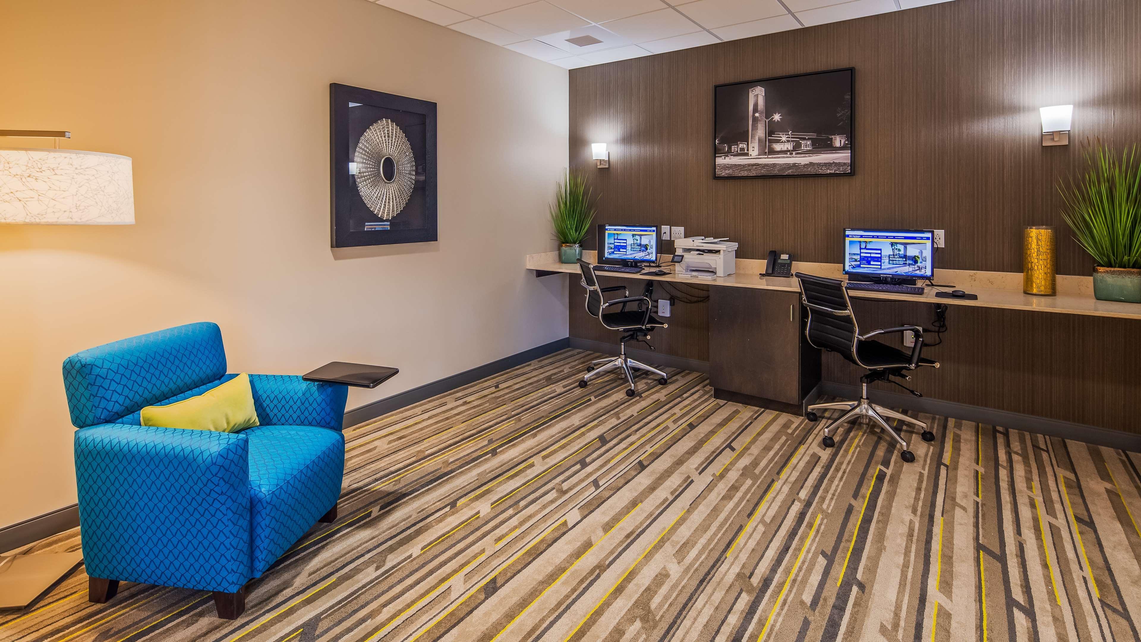 Best Western Plus Hobby Airport Inn And Suites Houston Esterno foto