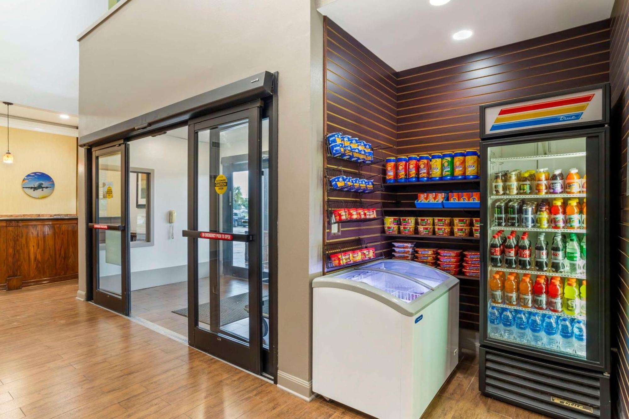 Best Western Plus Hobby Airport Inn And Suites Houston Esterno foto